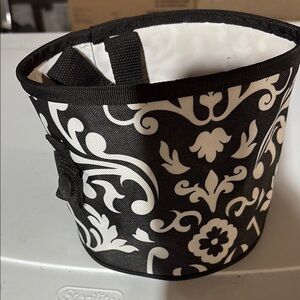 Thirty-One Black and White Damask Oh Snap Basket